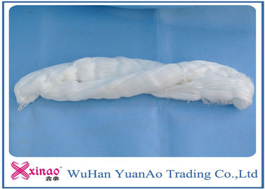 Cina Eco-Friendly Ring Spun 100% Spun Polyester Baku Putih Benang jahit untuk pemasok