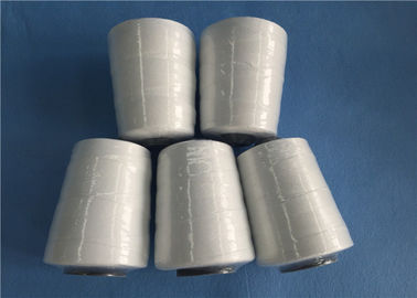 Aufbereitetes gesponnenes Garn des Weiß-100 Polyester, Polyester-Webgarn anti- Pilling