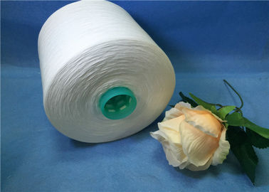 Hilo fuerte del poliéster de papel del cono 100 para coser sin nudos blanco crudo