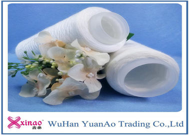 Eco-Friendly Ring Spun 100% Spun Polyester Baku Putih Benang jahit untuk pemasok