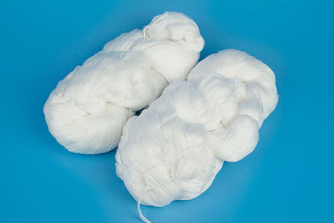 100% Poliester Yarn on Hank 250g / hank Raw White Dyeable for Sewing Clothes Shoes supplier