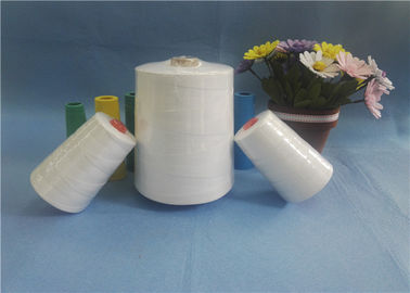 High Tenacity Raw White Spun 100% Polyester Sewing Thread Untuk Penutupan Tas pemasok
