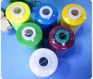 Dicelup 100% Polyester Thread jahit 40/2 5000yards terang Pendek Fiber Cincin berputar Virgin Benang pemasok