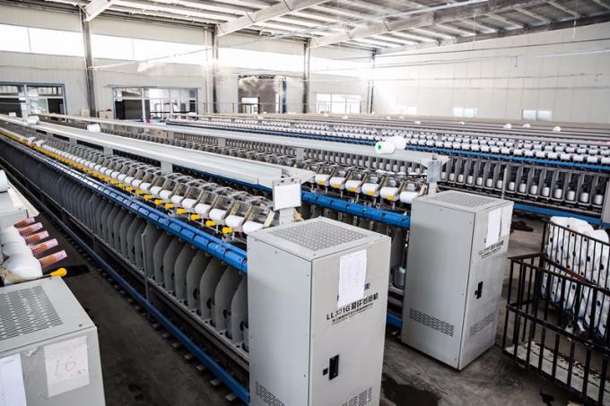 spann rohes weißes helles 42s/2 und färbendes Rohr Polyester-Garn in Hubei